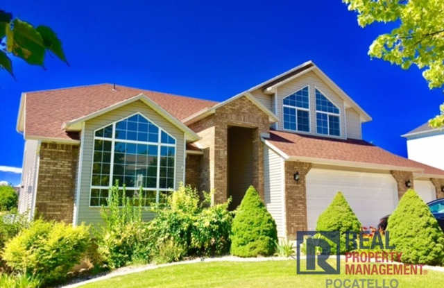 2888 Summit Dr. Gallery 2