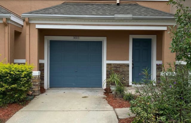 5883 PARKSTONE CROSSING DR - 5883 Parkstone Crossing Drive, Jacksonville, FL 32258