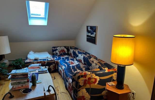 Beautiful In-Town Two Bedroom... - 11 Parris Street, Portland, ME 04101