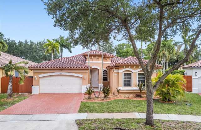 12858 SW 52nd St photos photos