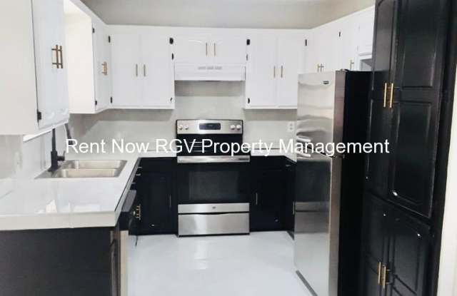 818 Diana Dr Gallery 2
