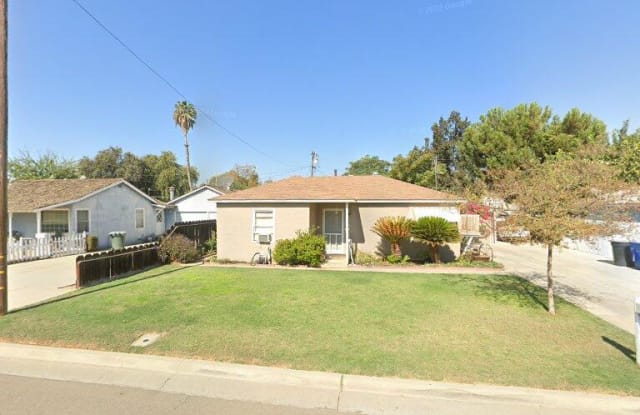 290 Toomey Street - 290 Toomey Street, Lemoore, CA 93245