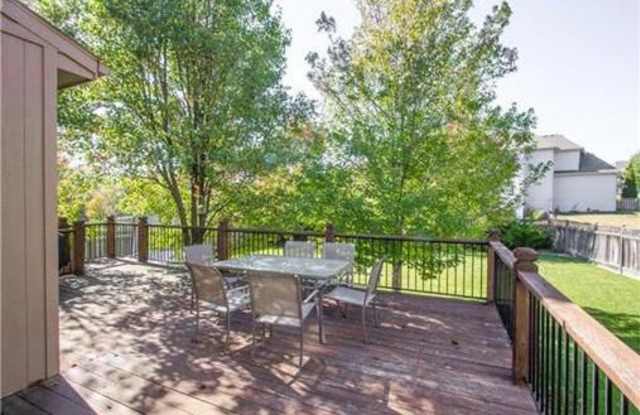8012 N Mattox Ave Gallery 3