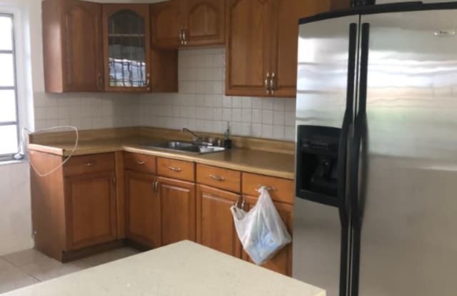 830 SE 5th Pl - 830 Southeast 5th Place, Hialeah, FL 33010