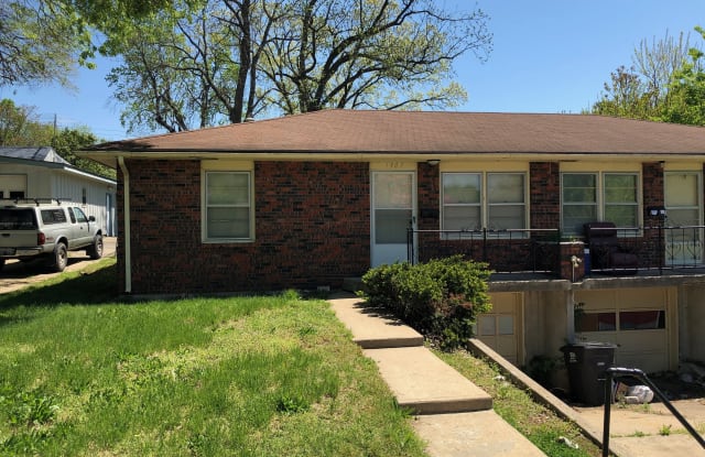 1907 S Hawthorne Ave - 1907 S Hawthorne Ave, Independence, MO 64052