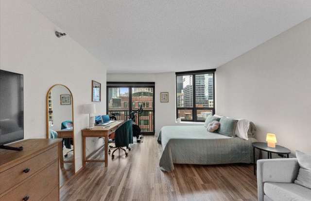 400 N Lasalle Dr photos photos
