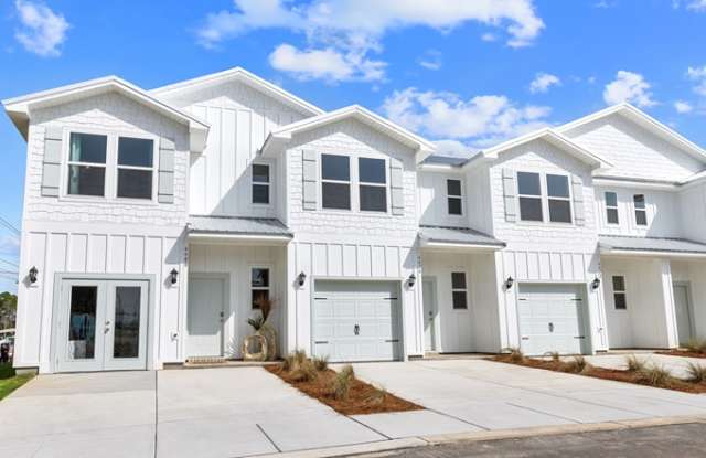 4306 Lost Bay Drive - 1 photos photos