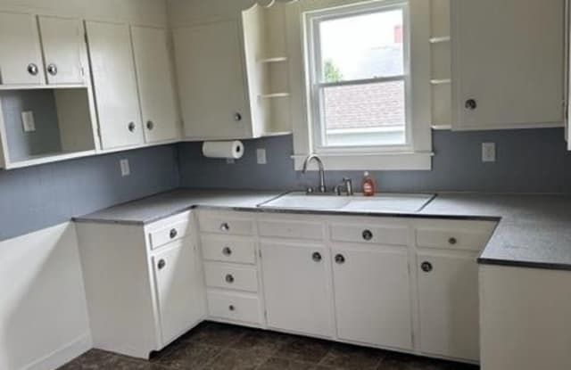 20 Broad Street - 20 Broad Street, Somersworth, NH 03878