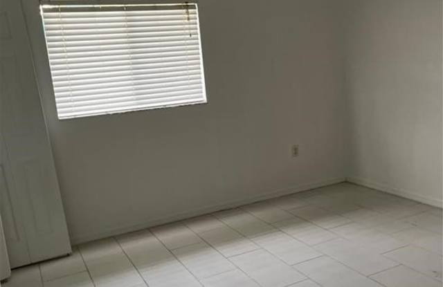 2216 Keith Avenue S Gallery 1