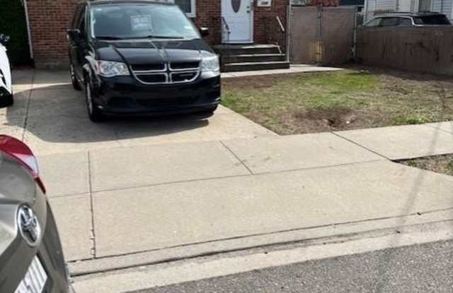 139 E Marie Street - 139 East Marie Street, Hicksville, NY 11801 139 E Marie Street - 139 East Marie Street, Hicksville, NY 11801