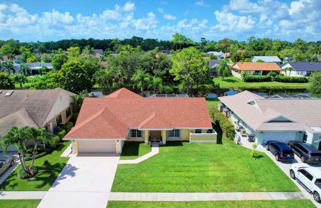 13798 Columbine Avenue Gallery 2