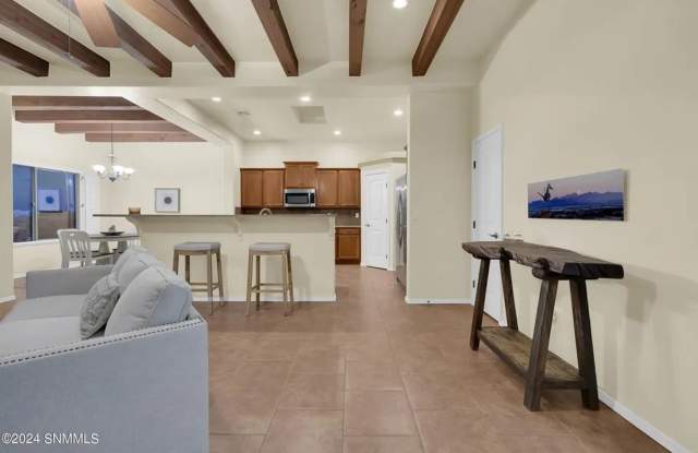 Comfortable Las Cruces Home with Spacious Living Areas Gallery 4