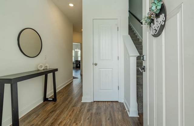 152 Centennial Court Gallery 4