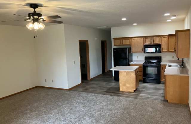 $500 Marketing Special - 2-Bedroom Ranch Condo photos photos
