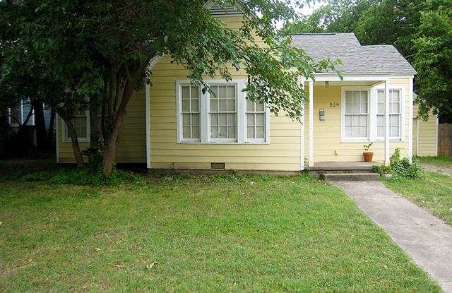 229 Jagoe Street - 229 Jagoe Street, Denton, TX 76201