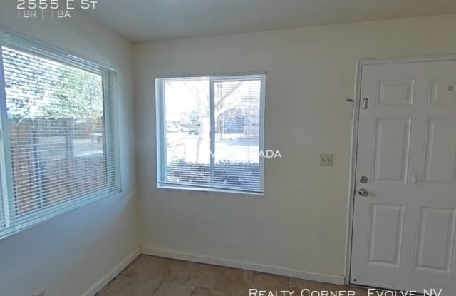 2555 E St - 2555 E Street, Sparks, NV 89431