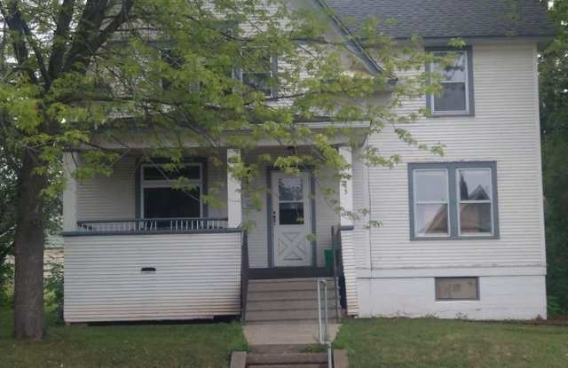 Large Five Bedroom Home in Lakeside! photos photos