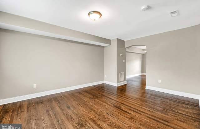 4912 PEMBRIDGE AVENUE Gallery 4