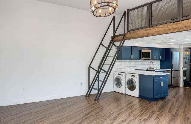 Cozy House Studio in the Heart of NOBE Gallery 1