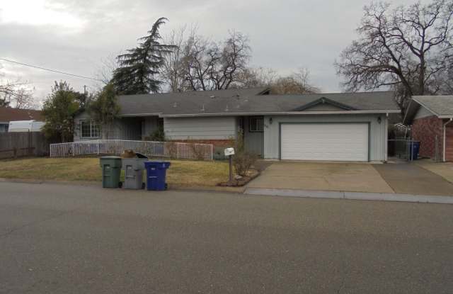 Wheelchair Accessible South Redding Home - 6854 Sacramento Drive, Redding, CA 96001