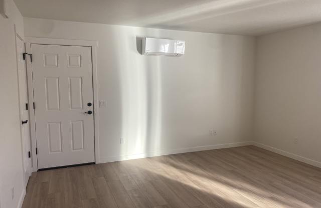 1316 Northeast 7th Street-A Gallery 2