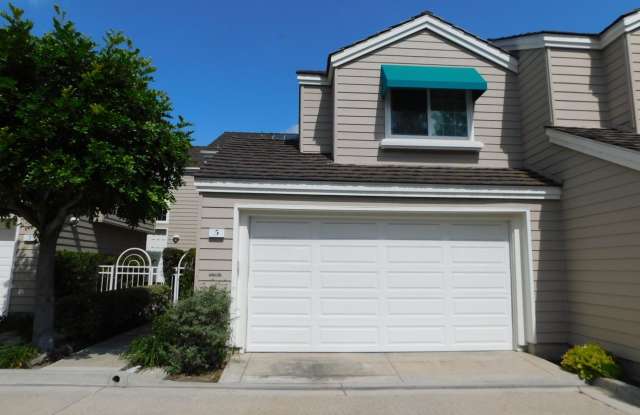Gated Lake community 2 bed, 2.5 bath home. photos photos