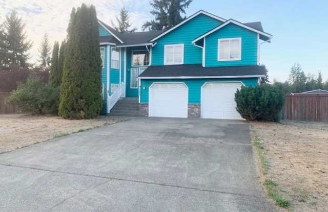 Spacious 4 Bed 2.5 Bath Home in Graham photos photos