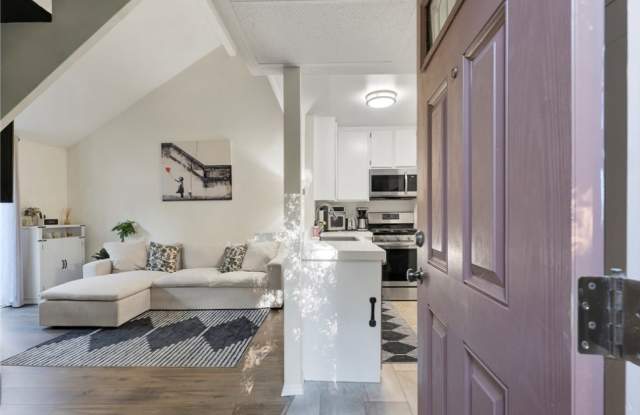 7050 Shoup Ave Unit 225 photos photos