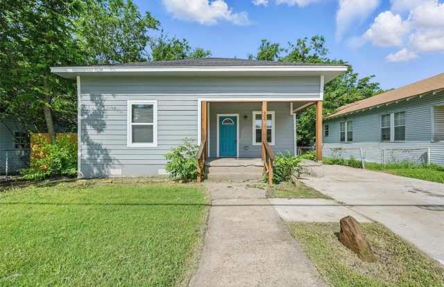 906 S Willow Street photos photos