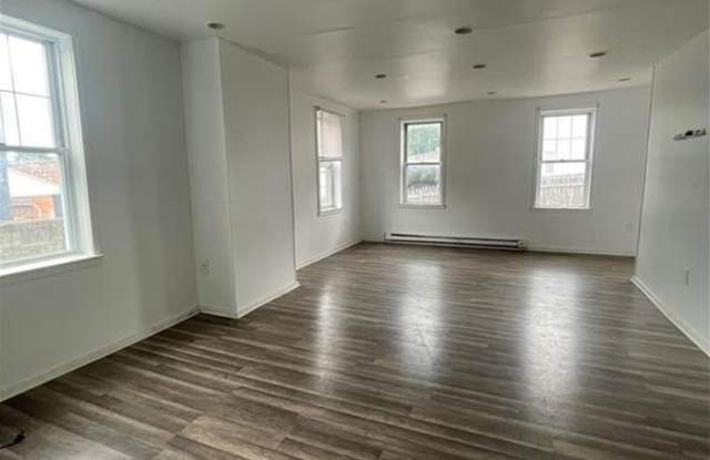 551 Sumner Court Gallery 3