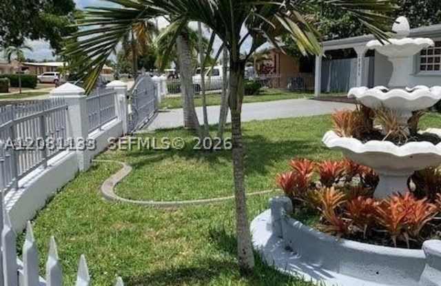 10835 SW 41st Ter photos photos