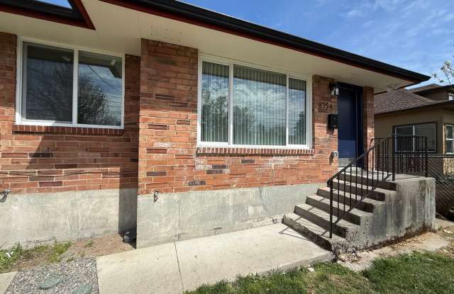 Tastefully Updated Ranier Beach 2bd 1bath Duplex unit! photos photos