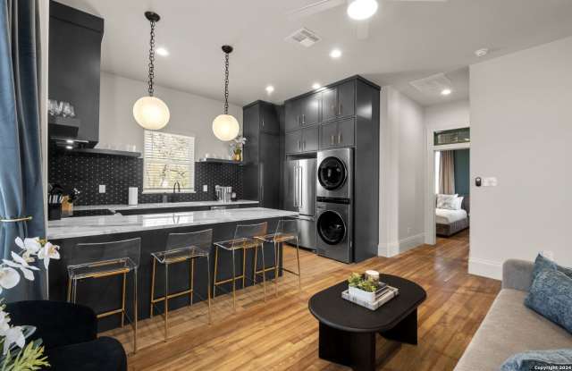 201 East Carson Street - 2 photos photos