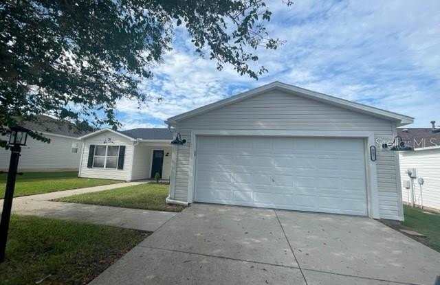 807 EVELYNTON LOOP photos photos