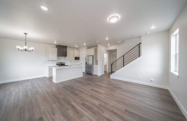 AWESOME BRAND NEW 4 BEDROOM 3 BATH TOWNHOME photos photos