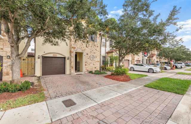 10355 NW 70th Ln photos photos 10355 NW 70th Ln photos photos