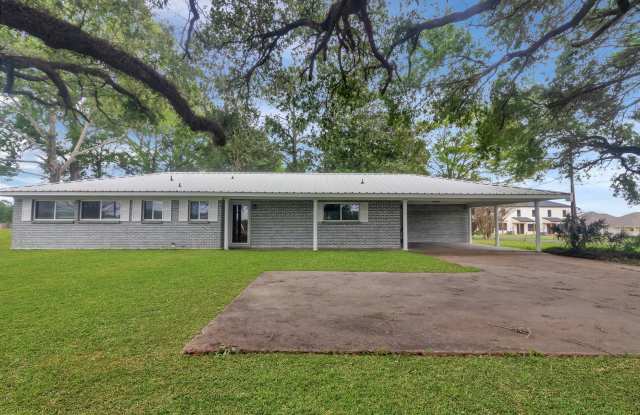 Renovated home on Moss St photos photos