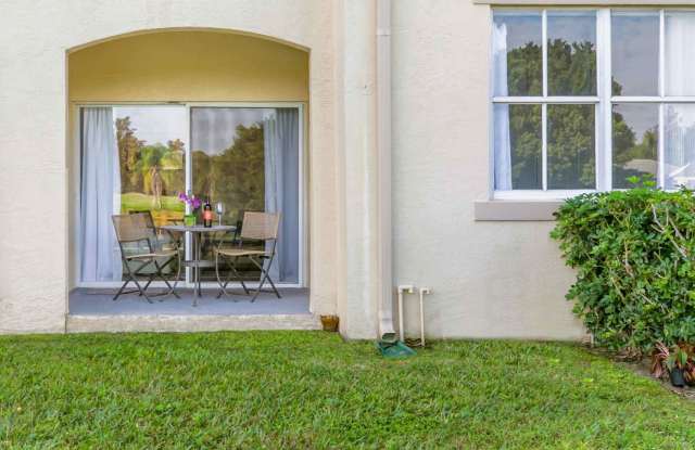 2040 Greenview Shores Boulevard Gallery 4
