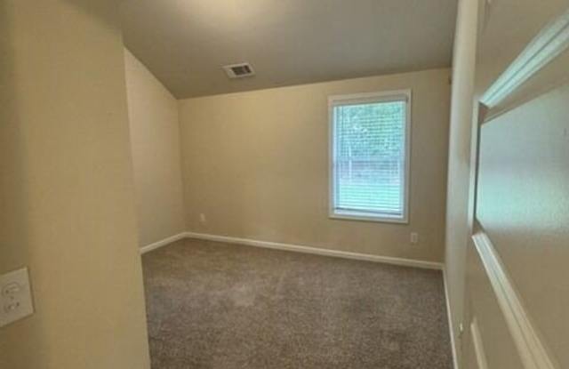 320 Homestead Circle Gallery 4