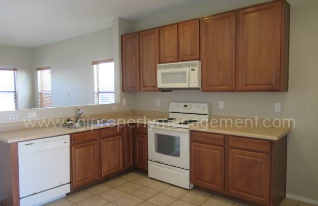 25684 W Pleasant Ln Gallery 4