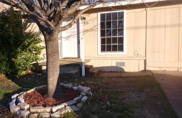 655 Tubbs Rd - 655 Tubbs Road, Rockwall, TX 75032
