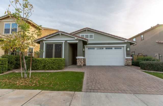 4197 East Rawhide Street Gallery 2