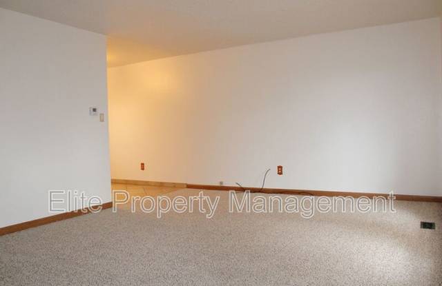 9 Armstrong Ln Gallery 3