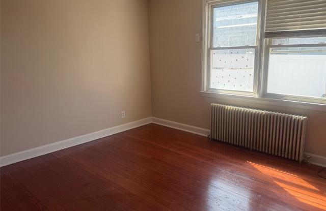 73 Willoughby Avenue photos photos