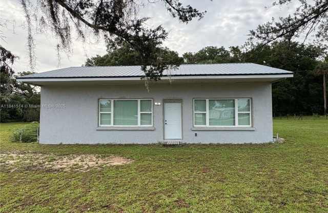 13485 NE jacksonville rd photos photos