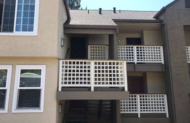 Beautiful View!! 2 Bed/2 Bath Condo, Hayward photos photos