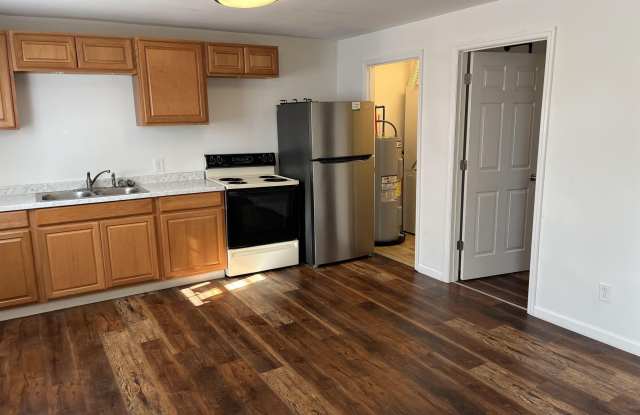 411 South Street - 411 South Street, Moulton, AL 35650