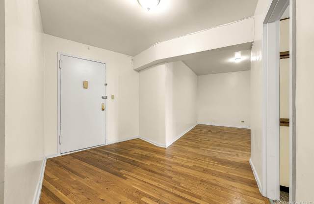 65-50 Wetherole Street Gallery 4