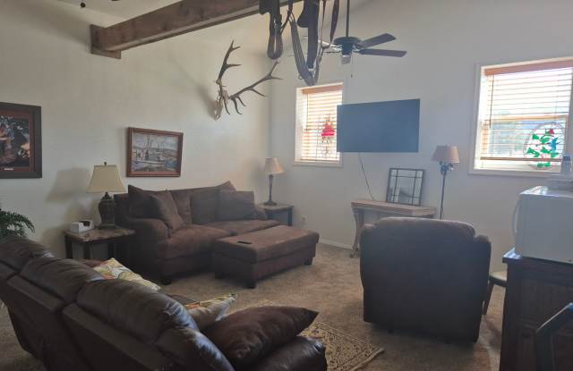 614 S. Canyon Gallery 3