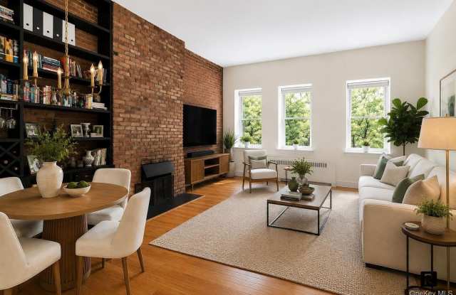 53 W 94th Street photos photos